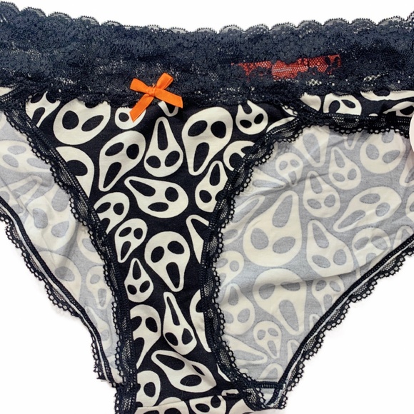 SOLD - Ghost Face Scream Bikini Panties Lace Halloween Lingerie Underwear New - Picture 2 of 10
